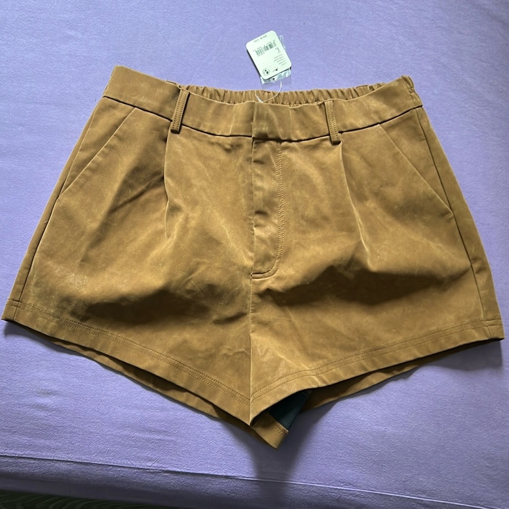 Free People micro suede shorts - brand new! Size large